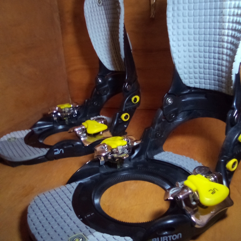 Burton 2007 PSI bindings Burton does not make anymore size 8 9 and 10 unisex